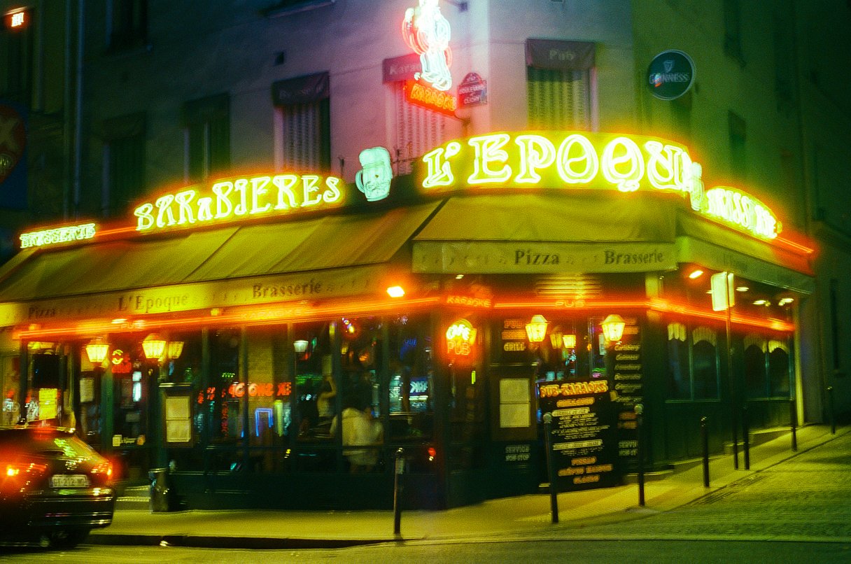 CineStill 800T