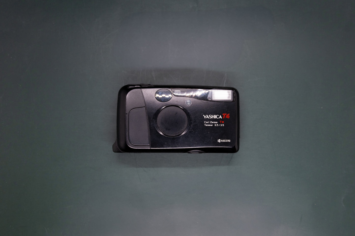 Yashica T4