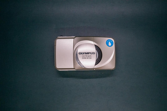 Olympus Infinity Stylus Zoom 140 Deluxe