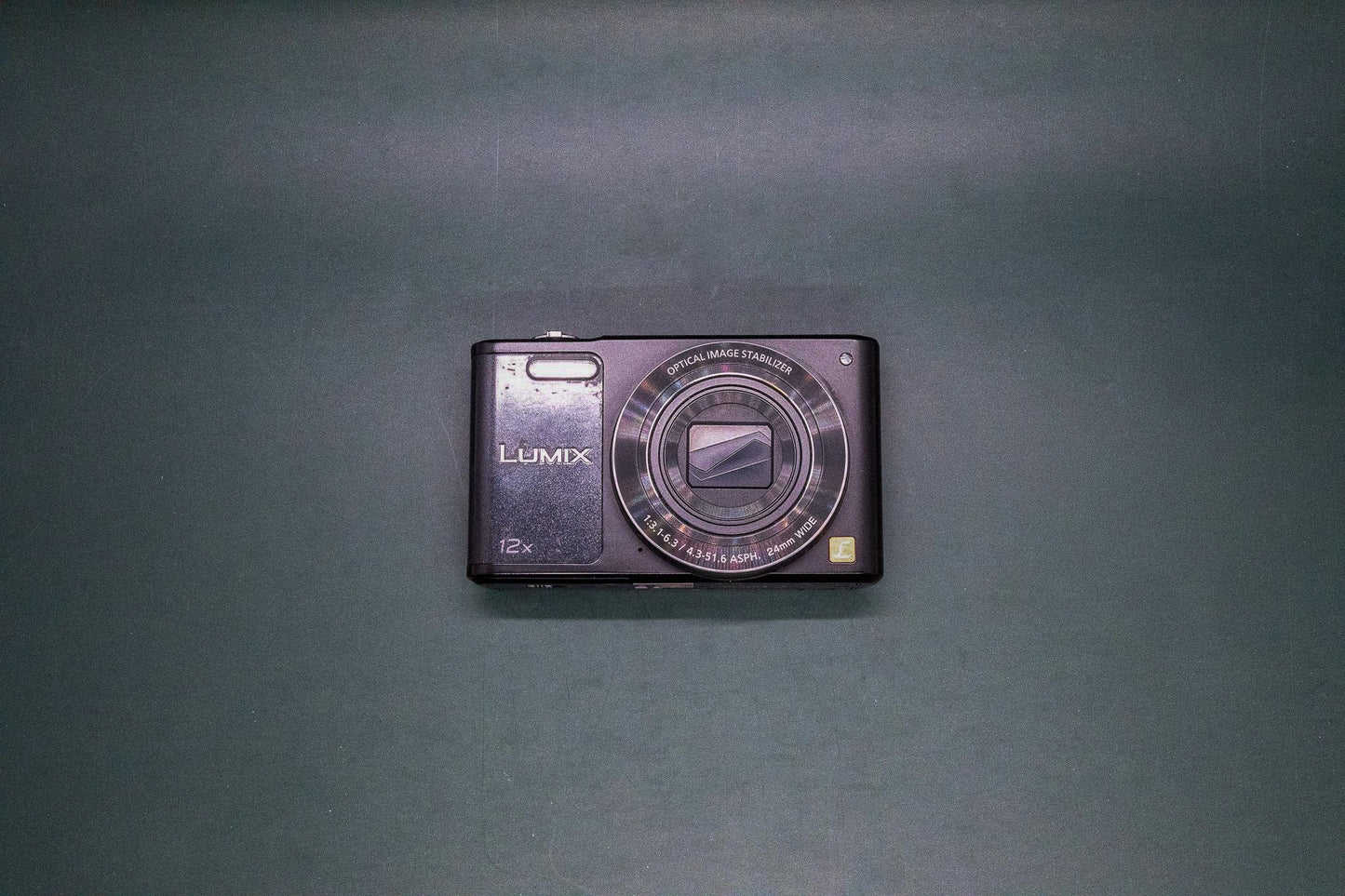 Panasonic Lumix DMC-SZ10 *with Selfie Screen*
