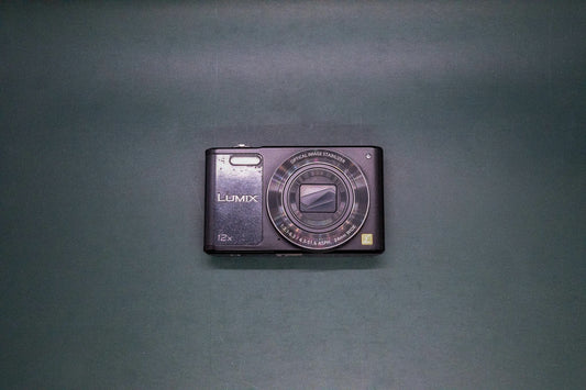 Panasonic Lumix DMC-SZ10 *with Selfie Screen*